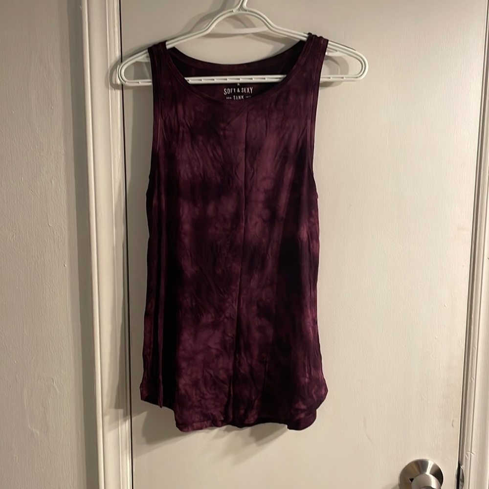 Athletic tank top